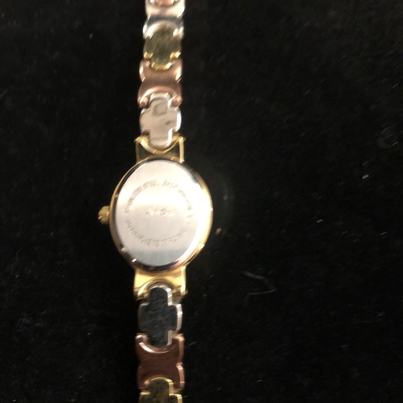 Avon watch - Picture 4 of 5